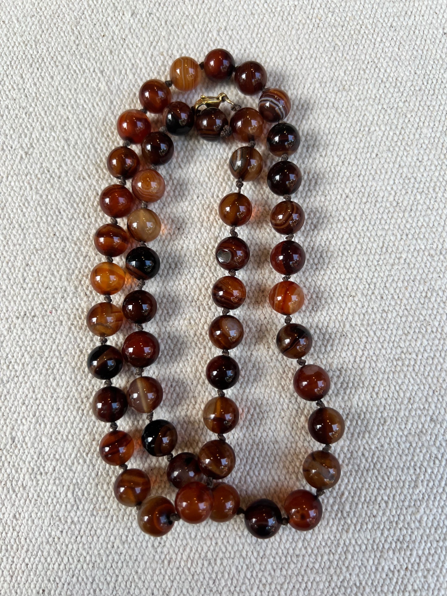 Collar Jade Marrón