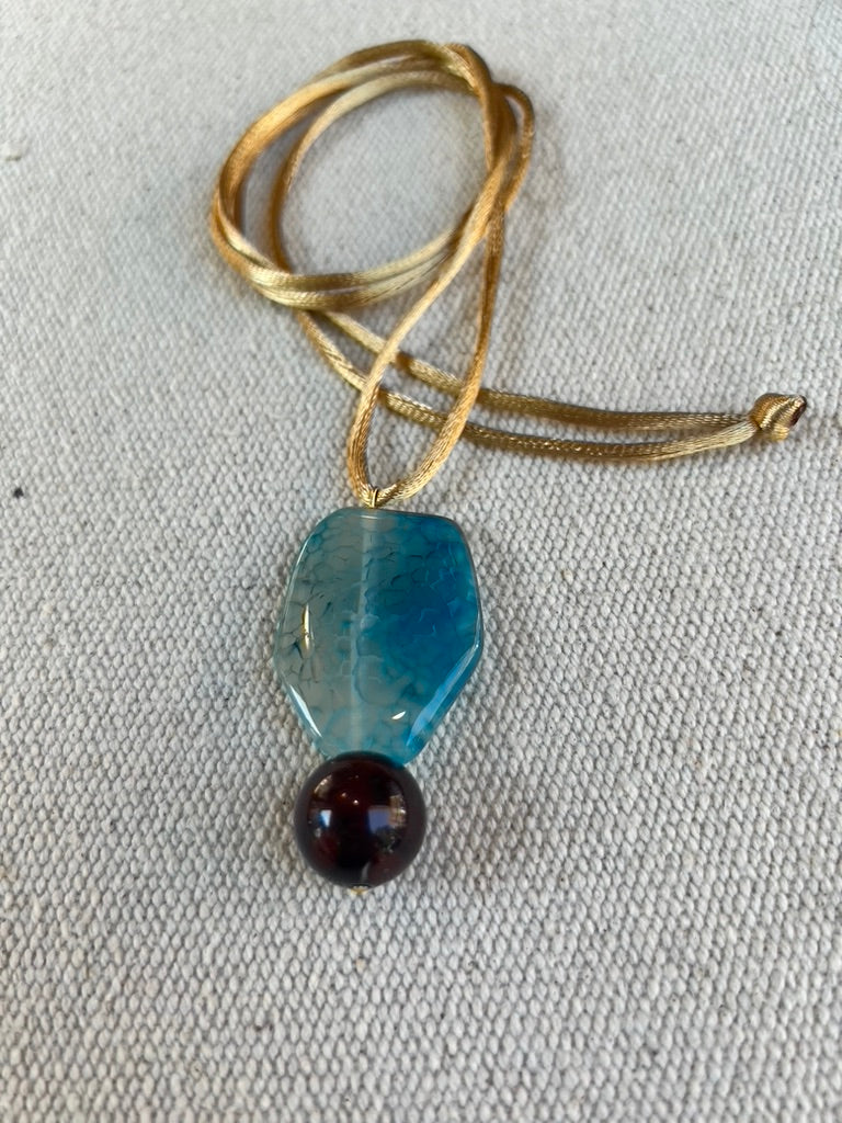 Collar piedra azul y marrón