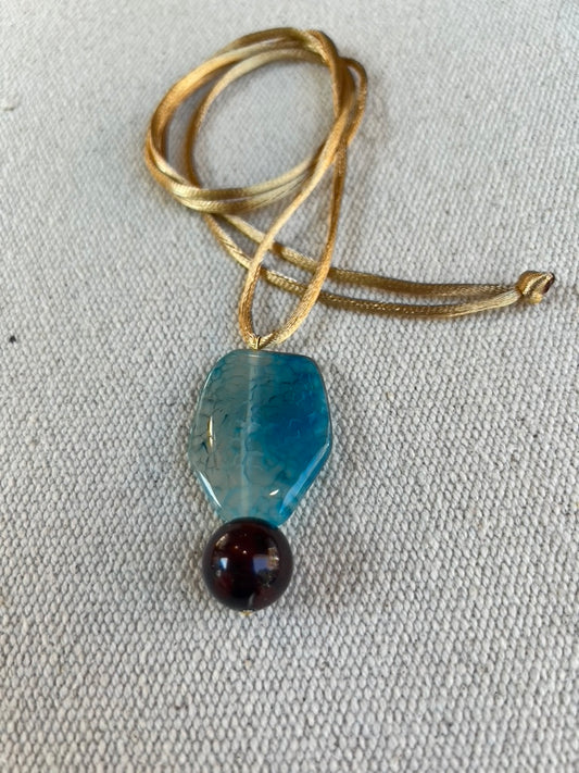 Collar piedra azul y marrón