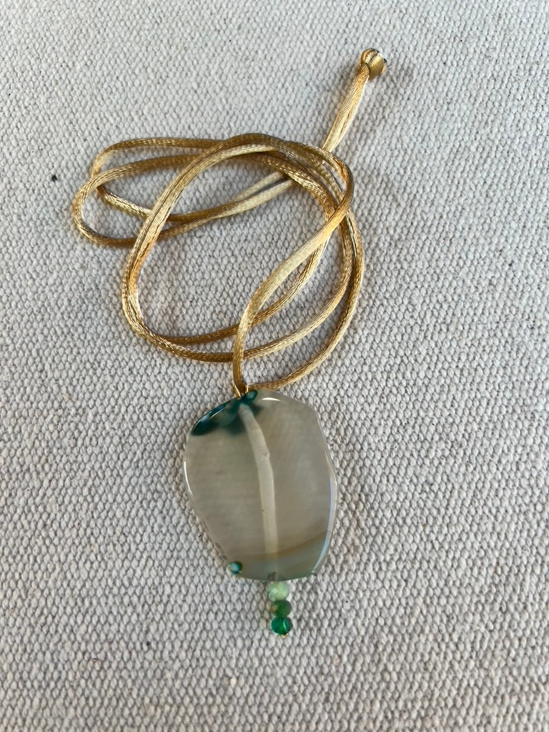 Collar Piedra verde