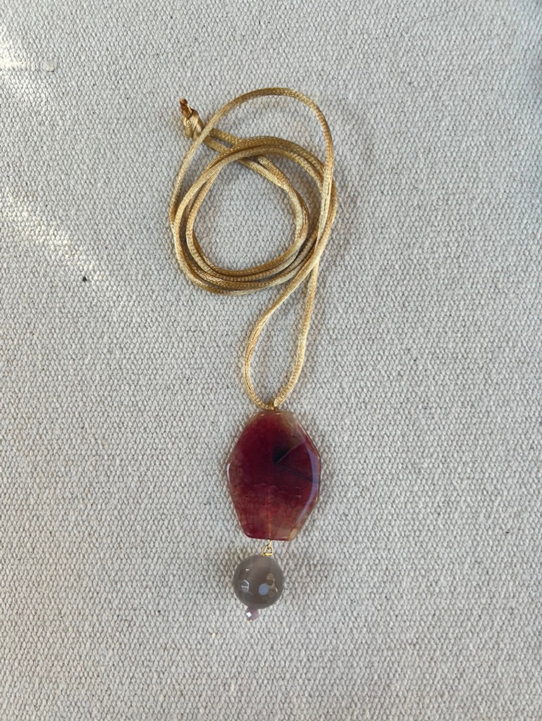 Collar Piedra y Bola