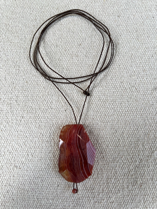 Piedrra Irregular Tierra mancha
